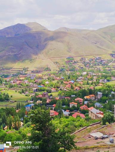 عکس دهکده خوشبختی