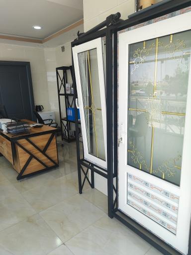 عکس باتیس پنجره شعبه سیرجان