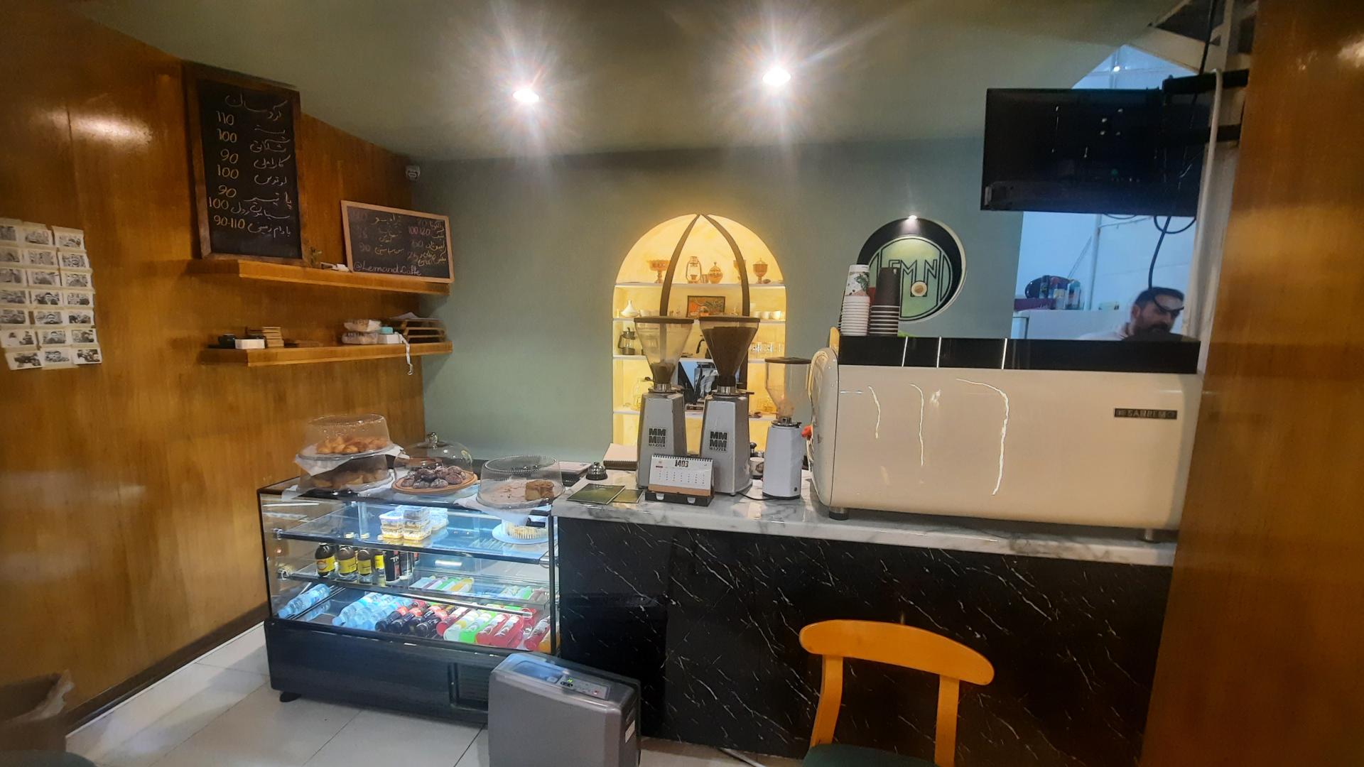 عکس کافه بیکری لموند