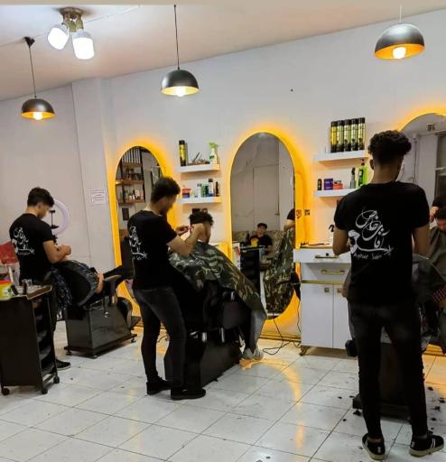 سالن پیرایش و آموزشگاه آقای خاص