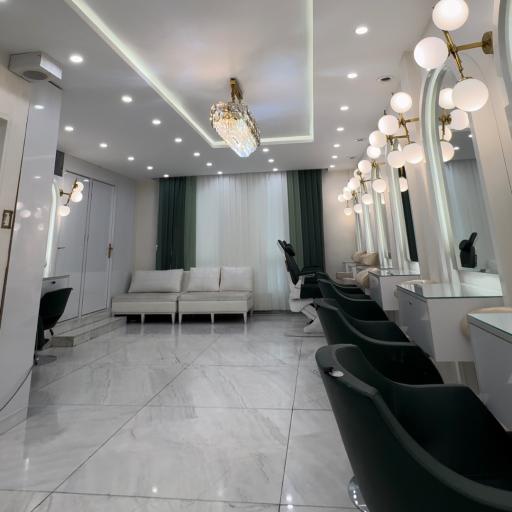 عکس سالن زیبایی عروسان چهره آذین