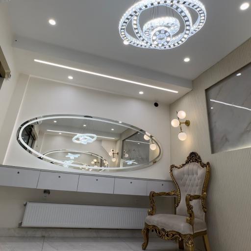 عکس سالن زیبایی عروسان چهره آذین