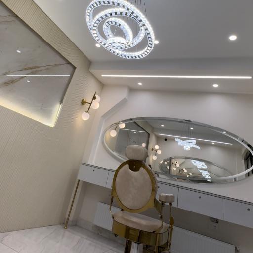 عکس سالن زیبایی عروسان چهره آذین