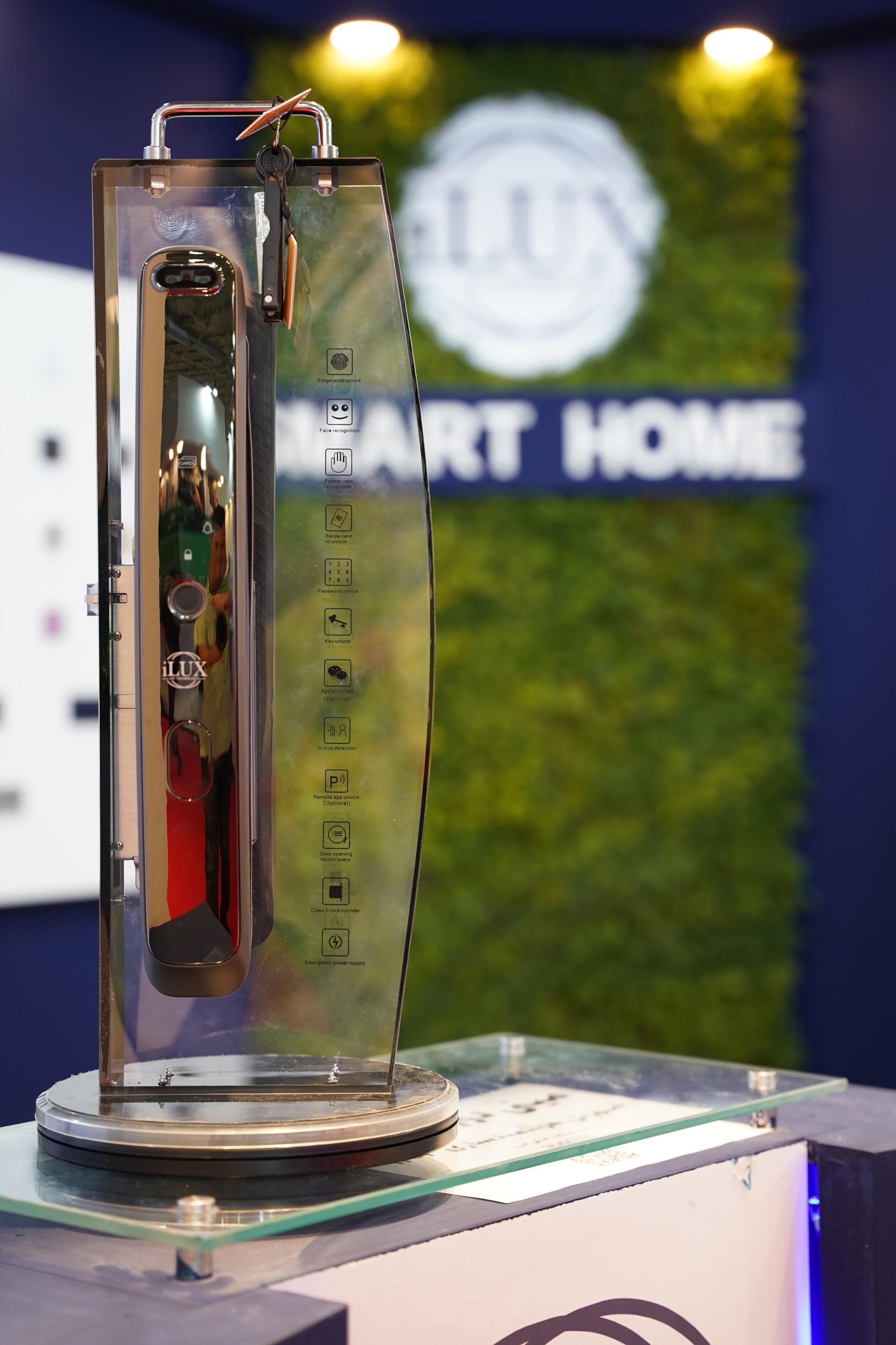 عکس خانه هوشمند iLUX