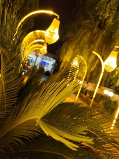 عکس باغ تالار خان بابا