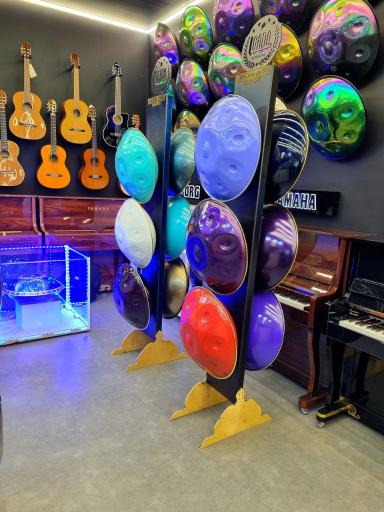 عکس فروشگاه پیانو علیزاده