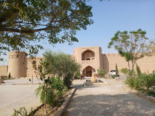 عکس هتل قلعه وزیر