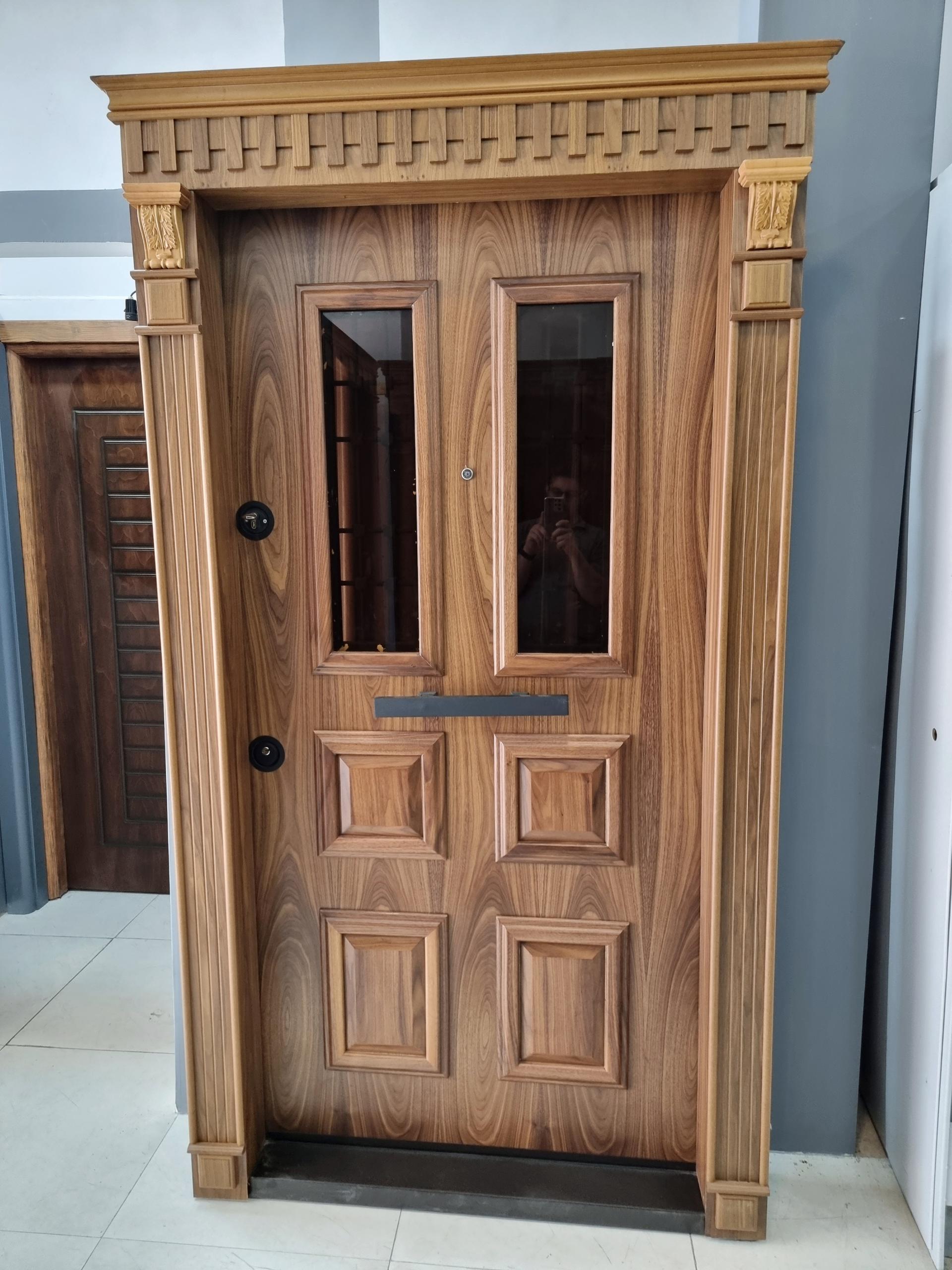 عکس فروشگاه درب و پنجره پارسه