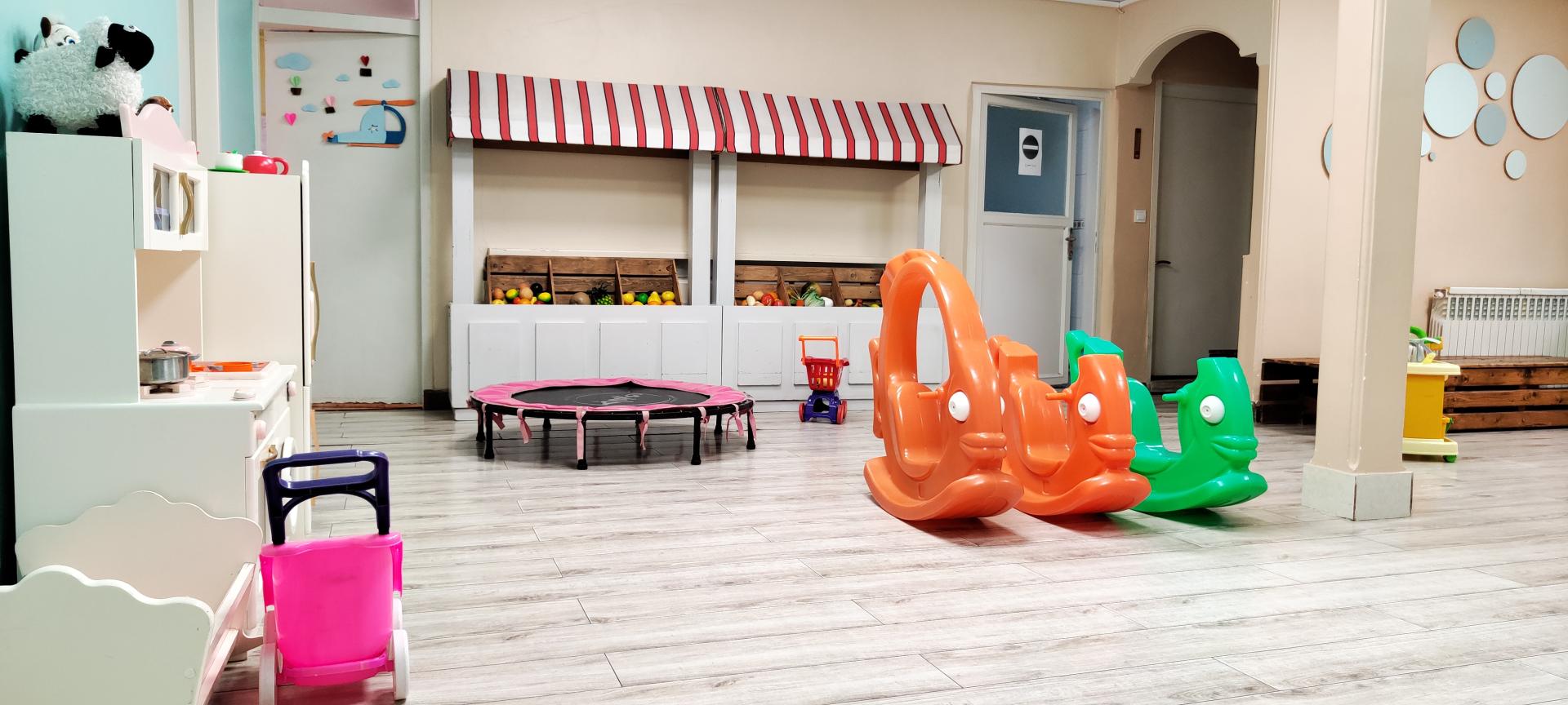 عکس مهد کودک خانه دوست