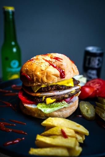 عکس رستوران میزبان