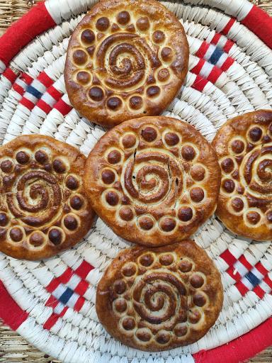 عکس کلوچه فومن