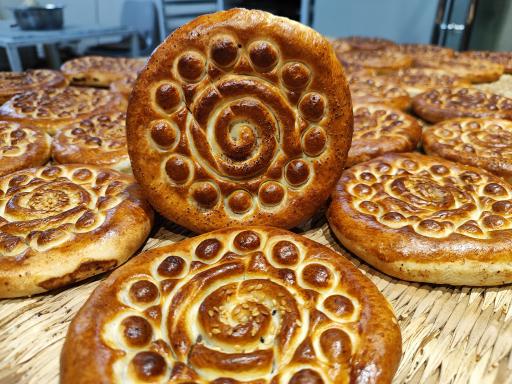 عکس کلوچه فومن