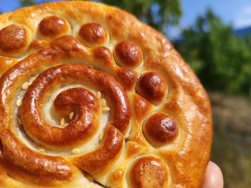 عکس کلوچه فومن