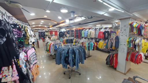 عکس فروشگاه بچگانه ریزوتین