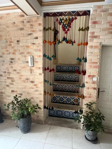 عکس عمارت مری