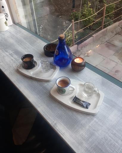 عکس کافه مکعب