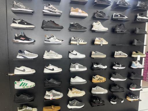 عکس مرکز خرید بزرگ قره باغی