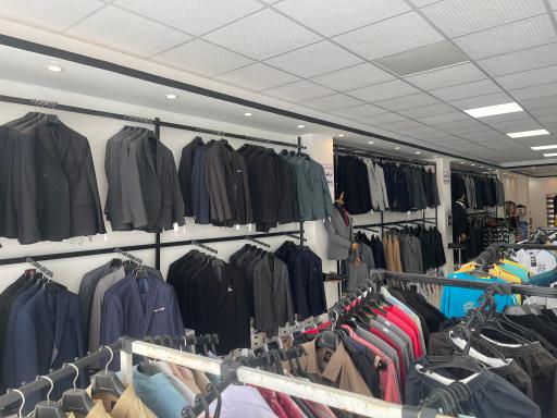 عکس مرکز خرید بزرگ قره باغی