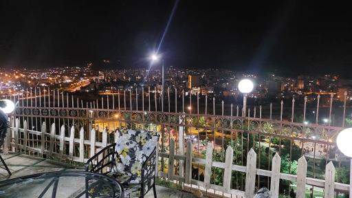 عکس کافه سنتی بوم لند