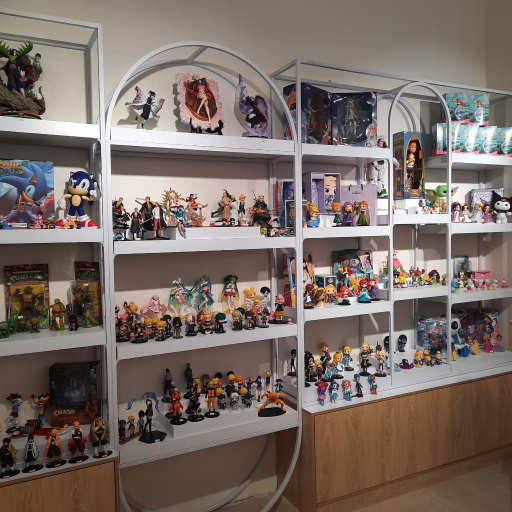 عکس فروشگاه فیگور و اکشن فیگور توسکانا