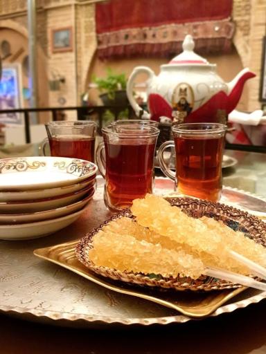 عکس رستوران حیاط خلوت