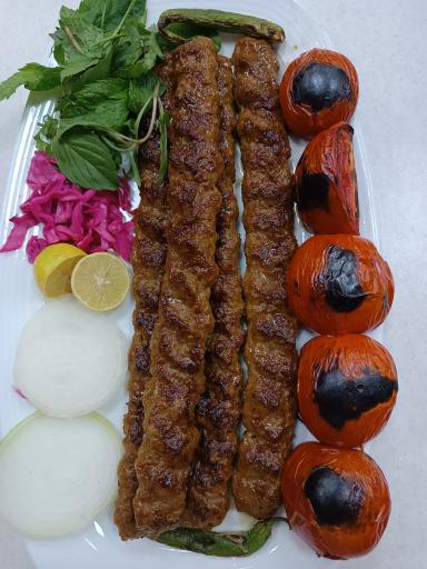 عکس رستوران نخل طلایی