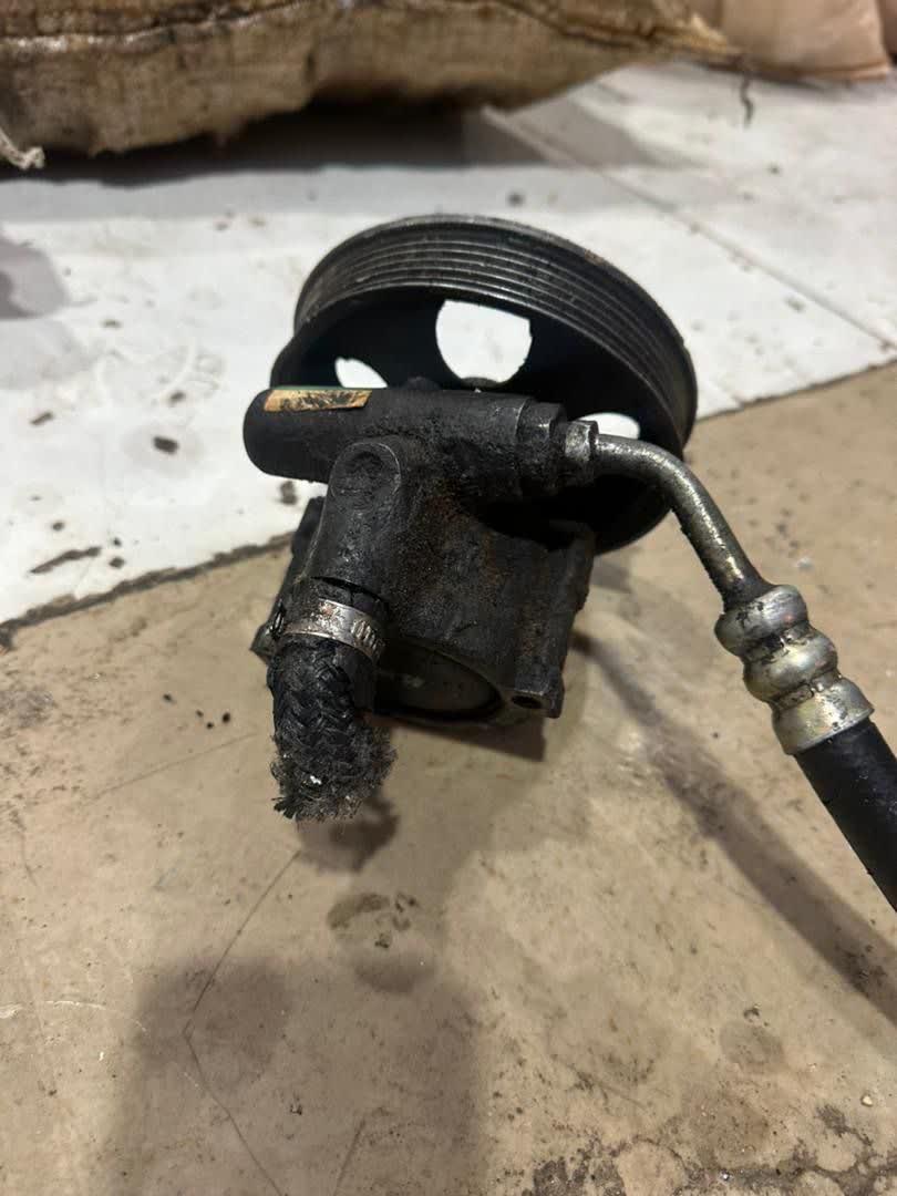 عکس تعمیرگاه هیدرولیک فرمان عموشاهی 