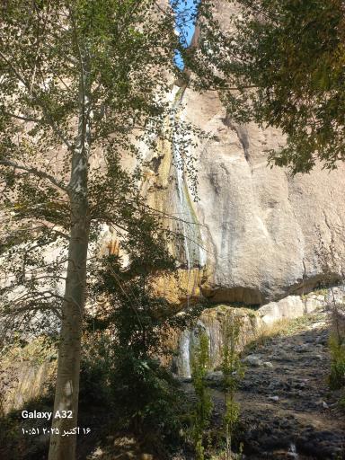 عکس محوطه تفریحی بین‌ المللی آبشار سمیرم