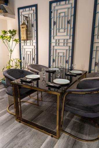 عکس رستوران ما ۳ تا