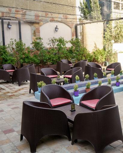 عکس رستوران ما ۳ تا