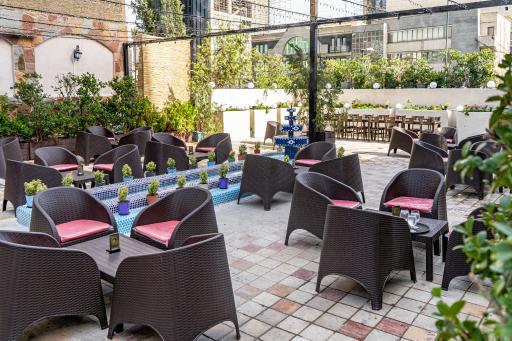 عکس رستوران ما ۳ تا