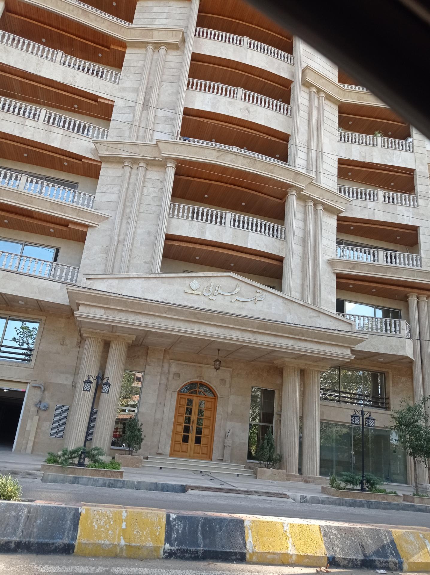 عکس مجتمع قصر طلایی