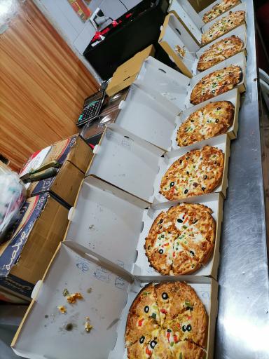 عکس  پیتزا عطاویچ امین