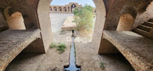 عکس کاروانسرای شاه‌عباسی عباس آباد