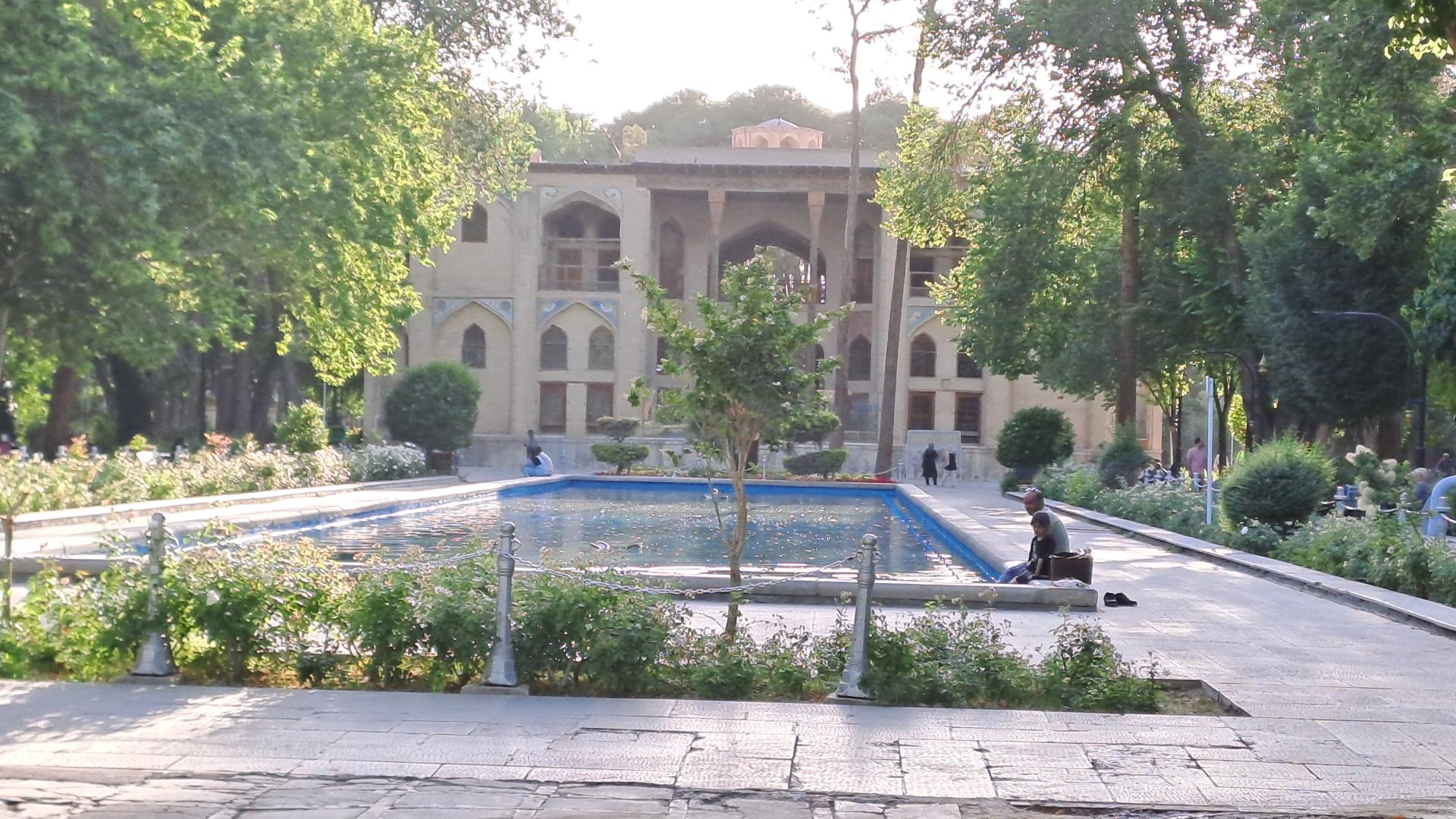 عکس بوستان هشت بهشت