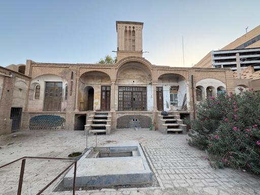 خانه تاریخی حاج باقر روحانی