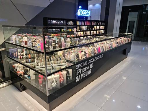 عکس فروشگاه قاب موبایل آی کیس