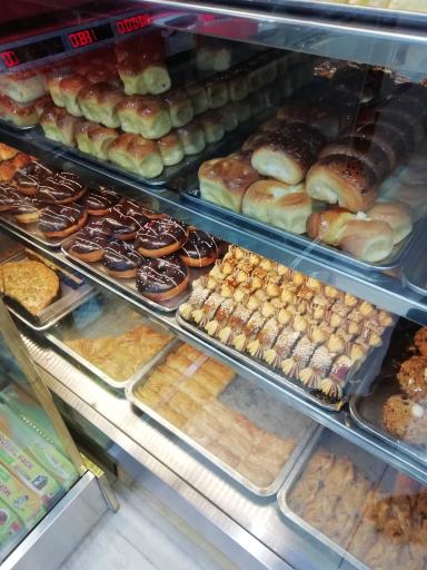 عکس شیرینی سرای مائده