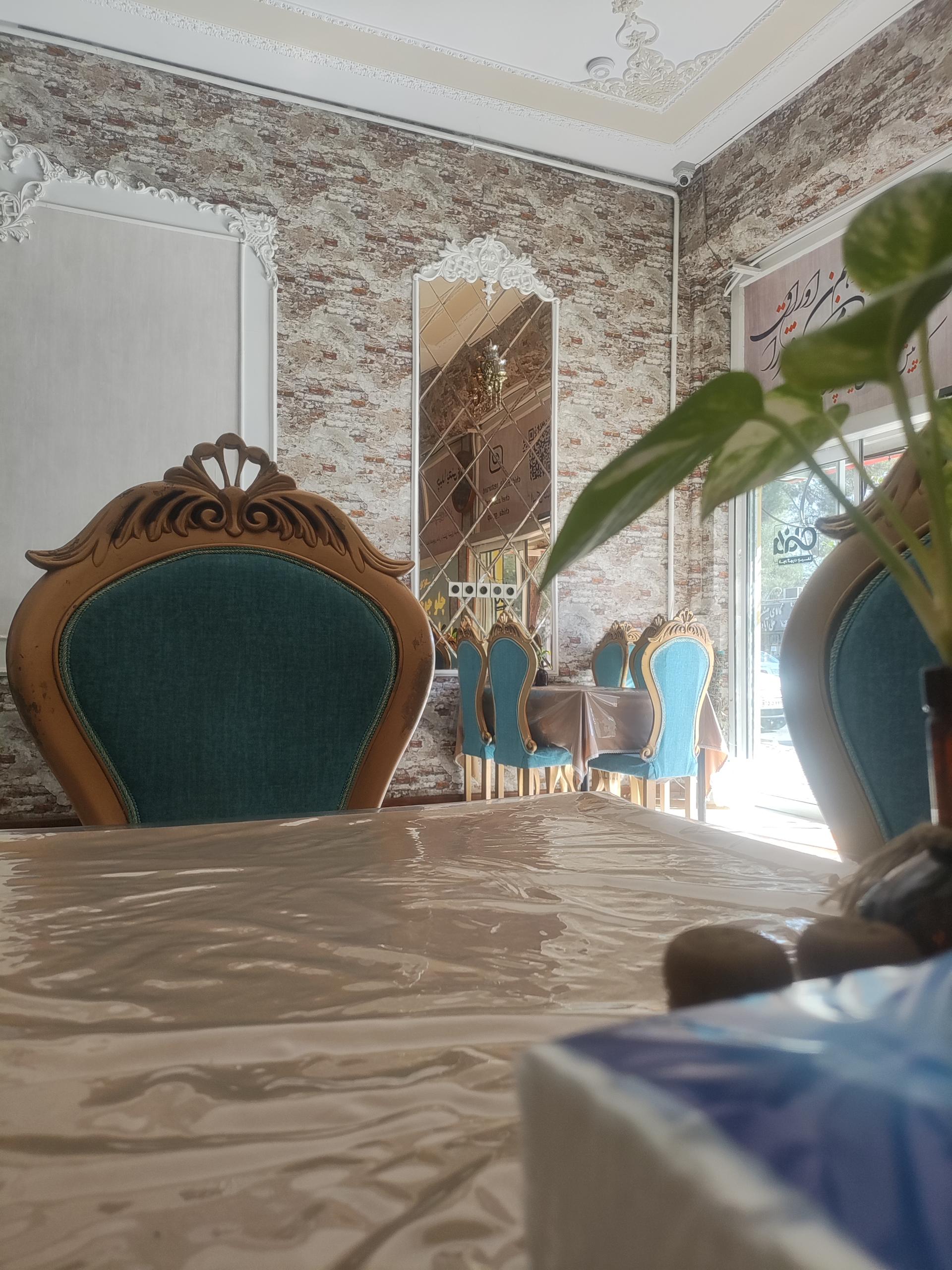 عکس فود کورت چیدا