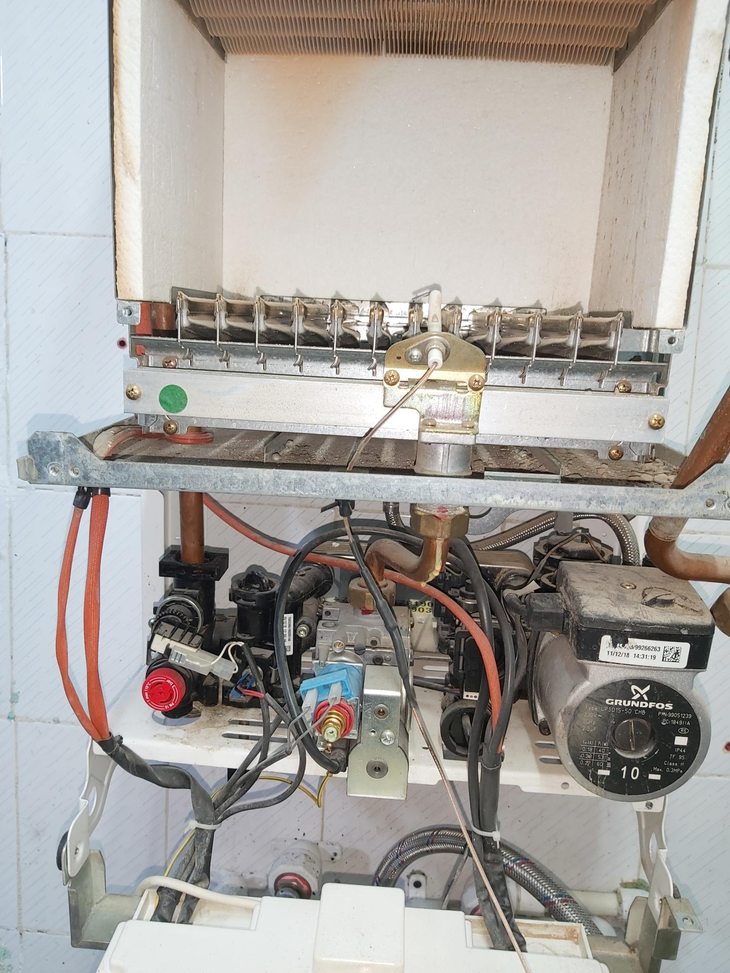 عکس خدمات فنی سینا سرویس (پکیج و کولرگازی)