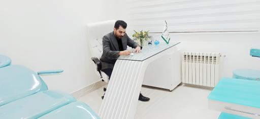 عکس دکتر محمد عبداله زاده(کلینیک سبز)