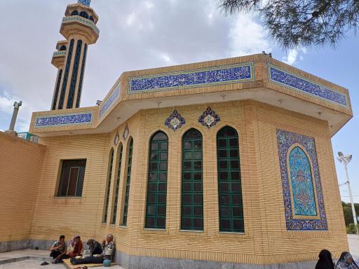 عکس مجتمع خدماتی رفاهی بين راهی فيض آباد