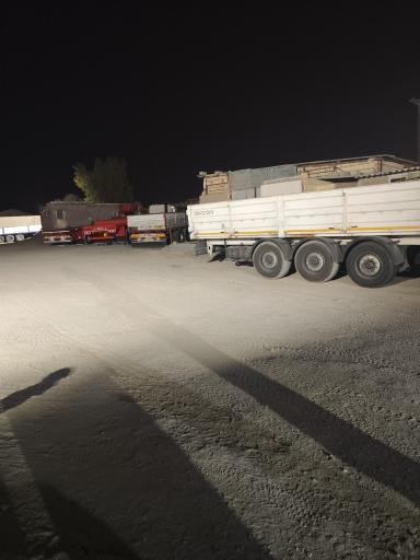 عکس استراحتگاه و پارکینگ مقدم 