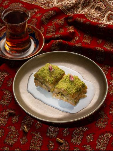 عکس کافه باقلوا علی حان