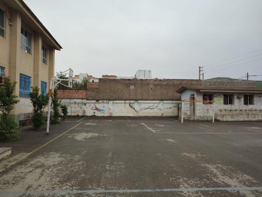 عکس دبیرستان آیت الله خامنه ای