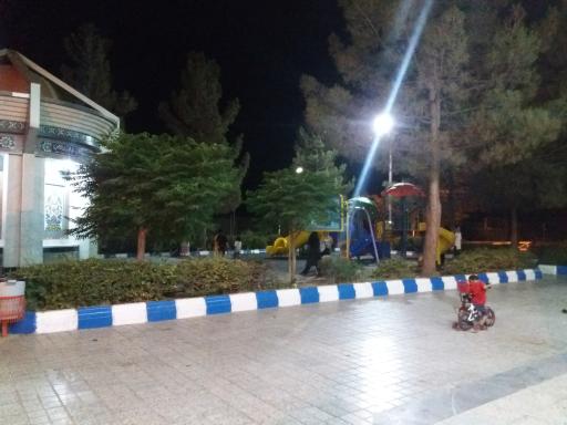 عکس مجتمع خدماتی رفاهی بين راهی فيض آباد