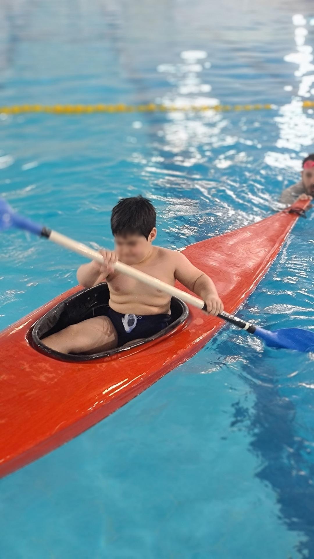 عکس باشگاه قایقرانی هیات اهواز(کارون)