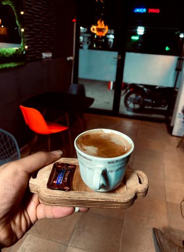 عکس کافی شاپ رویال