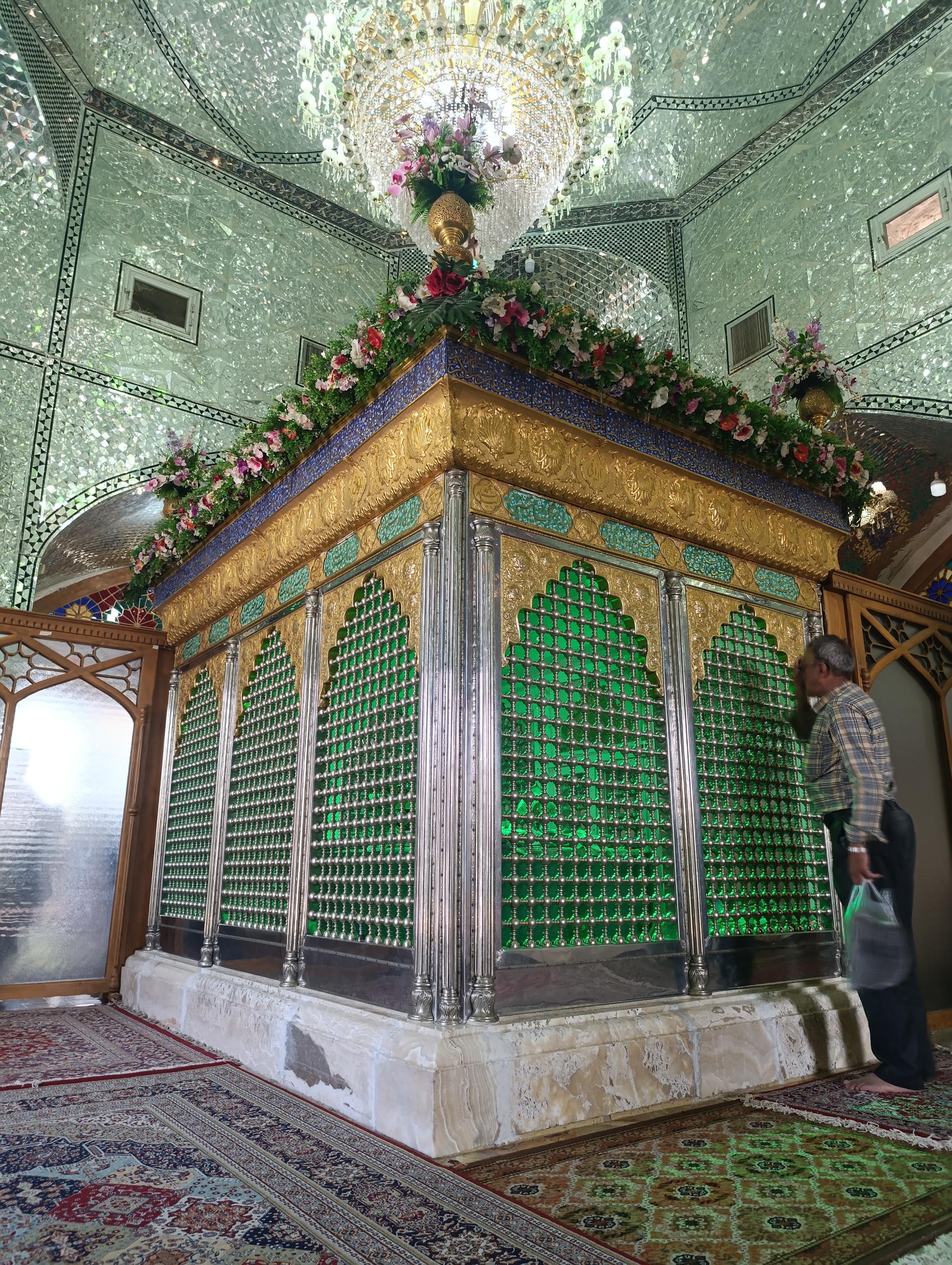 عکس امامزاده سید حمزه (باغمزار)
