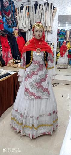عکس لباس محلی بی تا